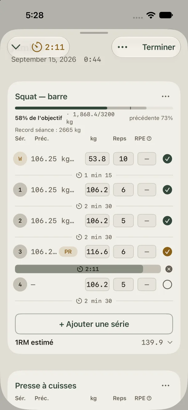 A workout in progress in Palestra: completed sets with load, reps and RPE